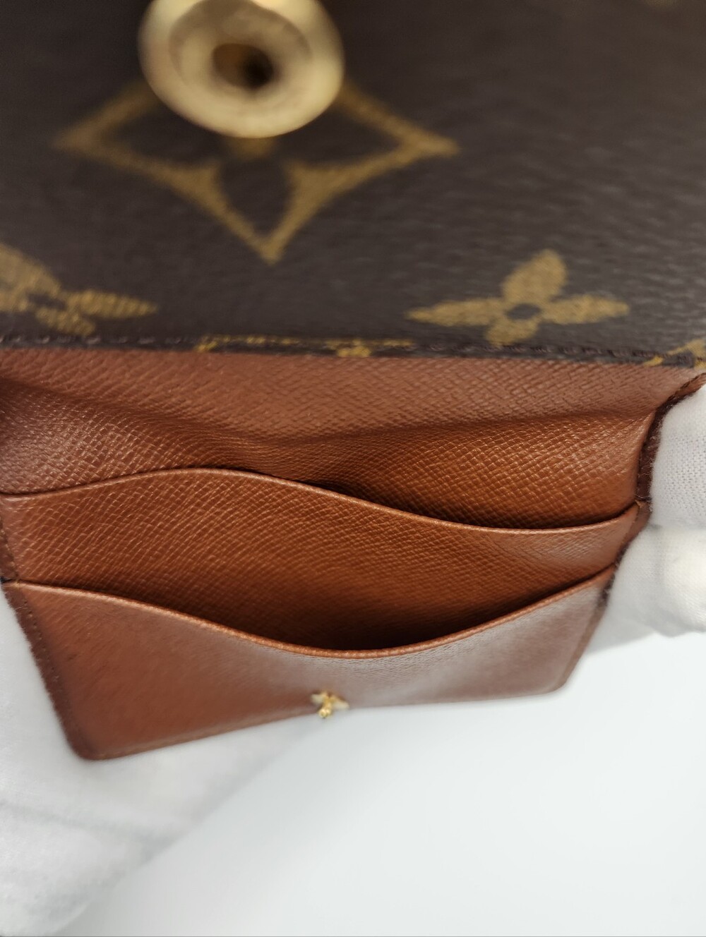 Louis Vuitton Monogram Canvas Ludlow Wallet With Dust Pouch - Picture 10 of 11